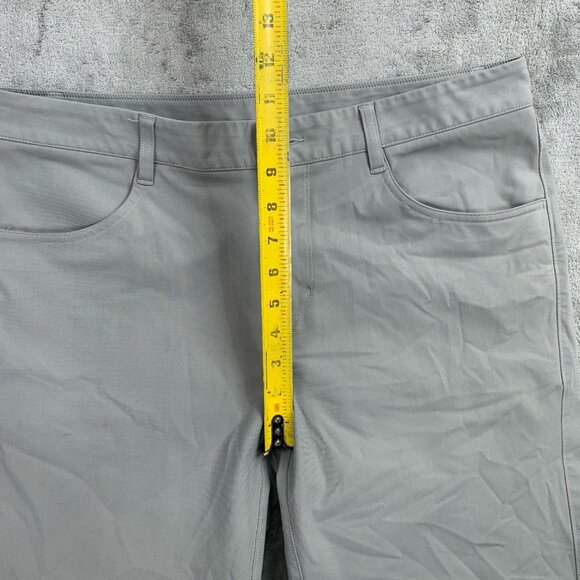 Vuori Meta Pants Mens 32x27 Gray Performance Golf Zip Pocket Stretch Slim Casual - Picture 9 of 16